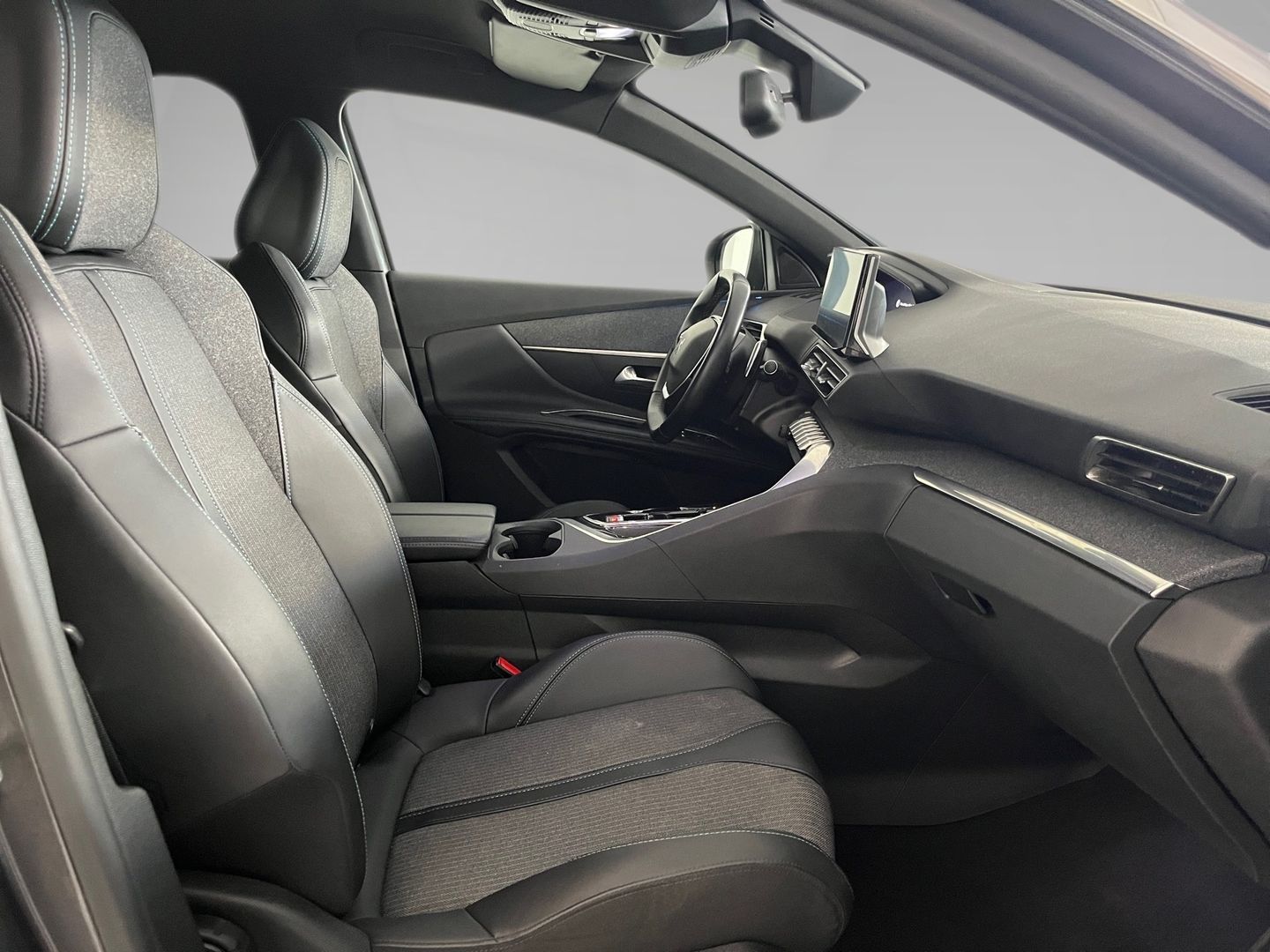Peugeot 3008 PureTech 130 S&S Allure Pack EAT8 96 kW (130 CV)