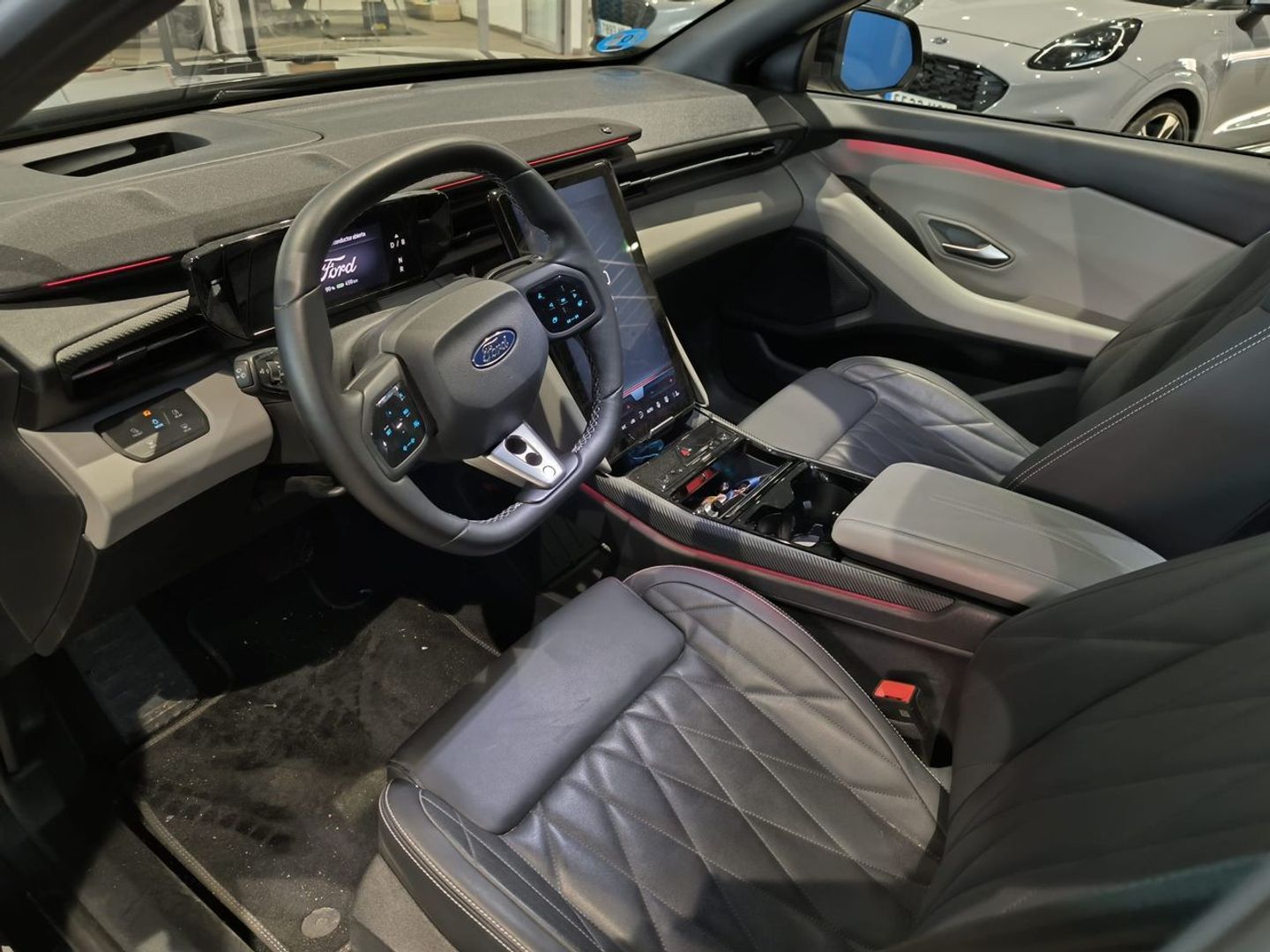 Ford Capri CX740L Premium R. Ext. RWD 77kWh 210 kW (286 CV)