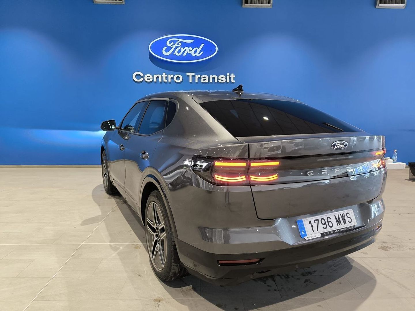 Ford Capri CX740L Premium R. Ext. RWD 77kWh 210 kW (286 CV)