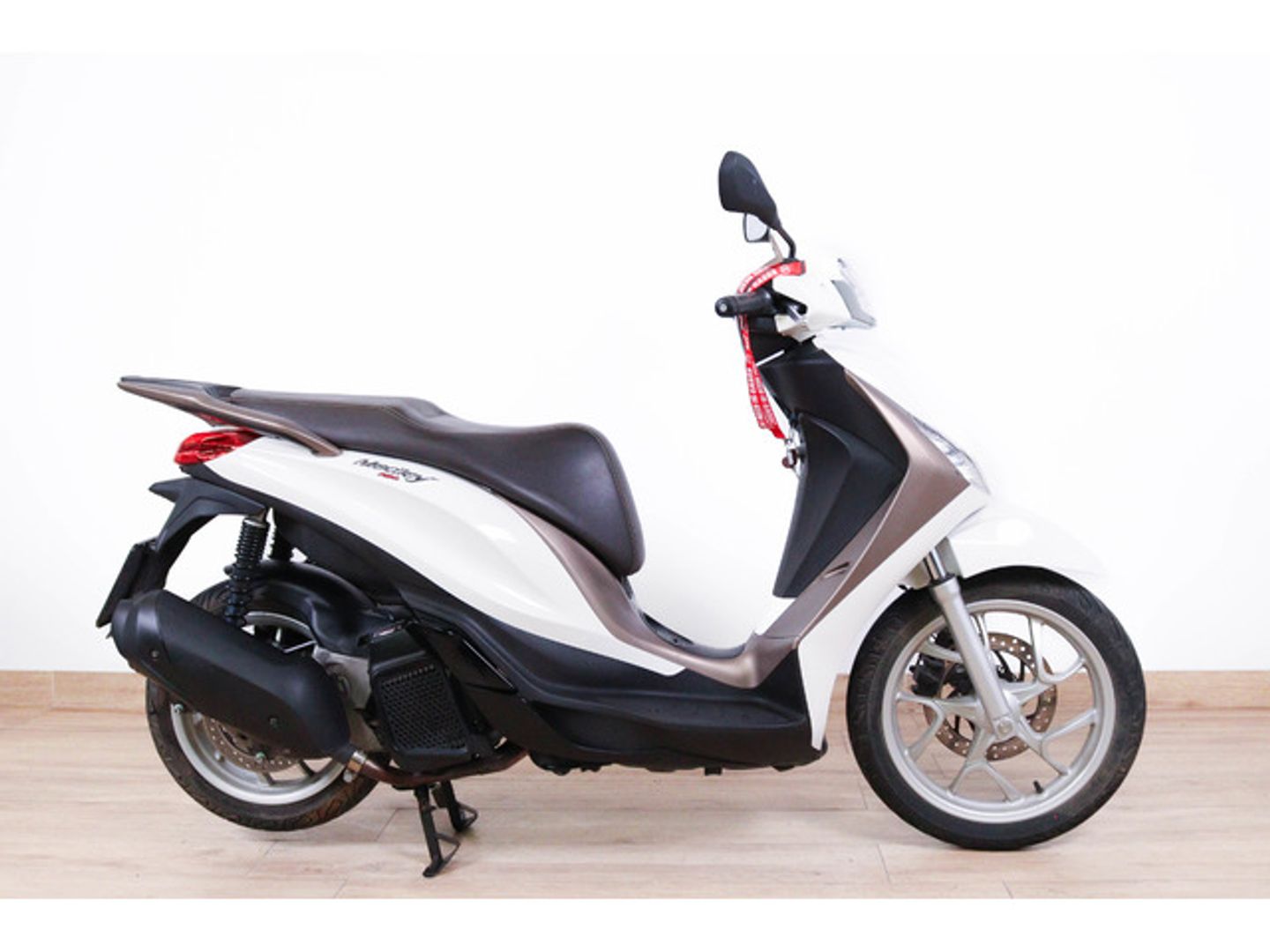 Piaggio Medley /S Medley 125/S Dorado Motorcycle