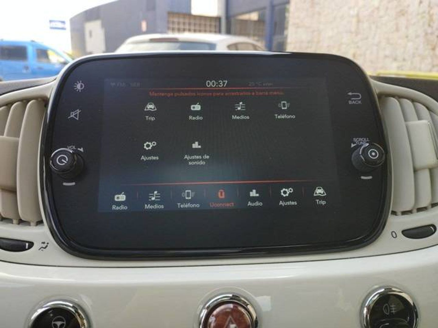 Fiat 500 1.0 Hybrid Dolcevita 51 kW (70 CV)