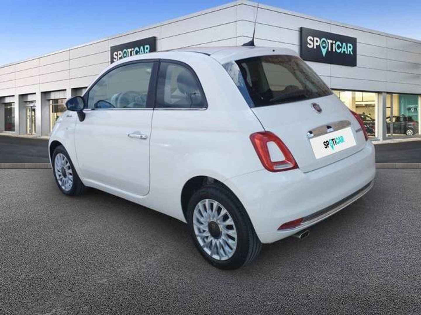 Fiat 500 1.0 Hybrid Dolcevita 51 kW (70 CV)