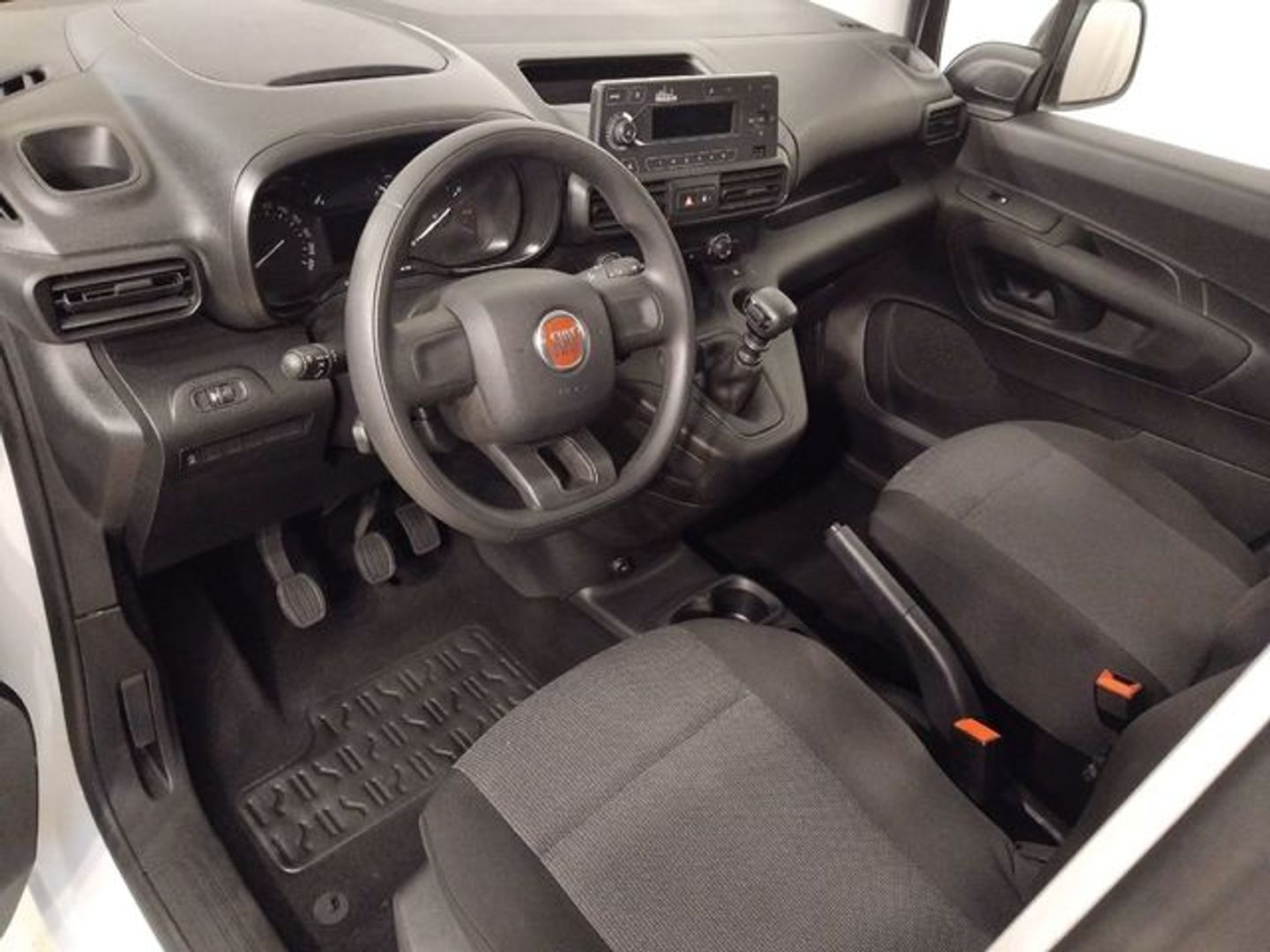Fiat Dobló Furgón BlueHDi 100 650kg L1 75 kW (102 CV)