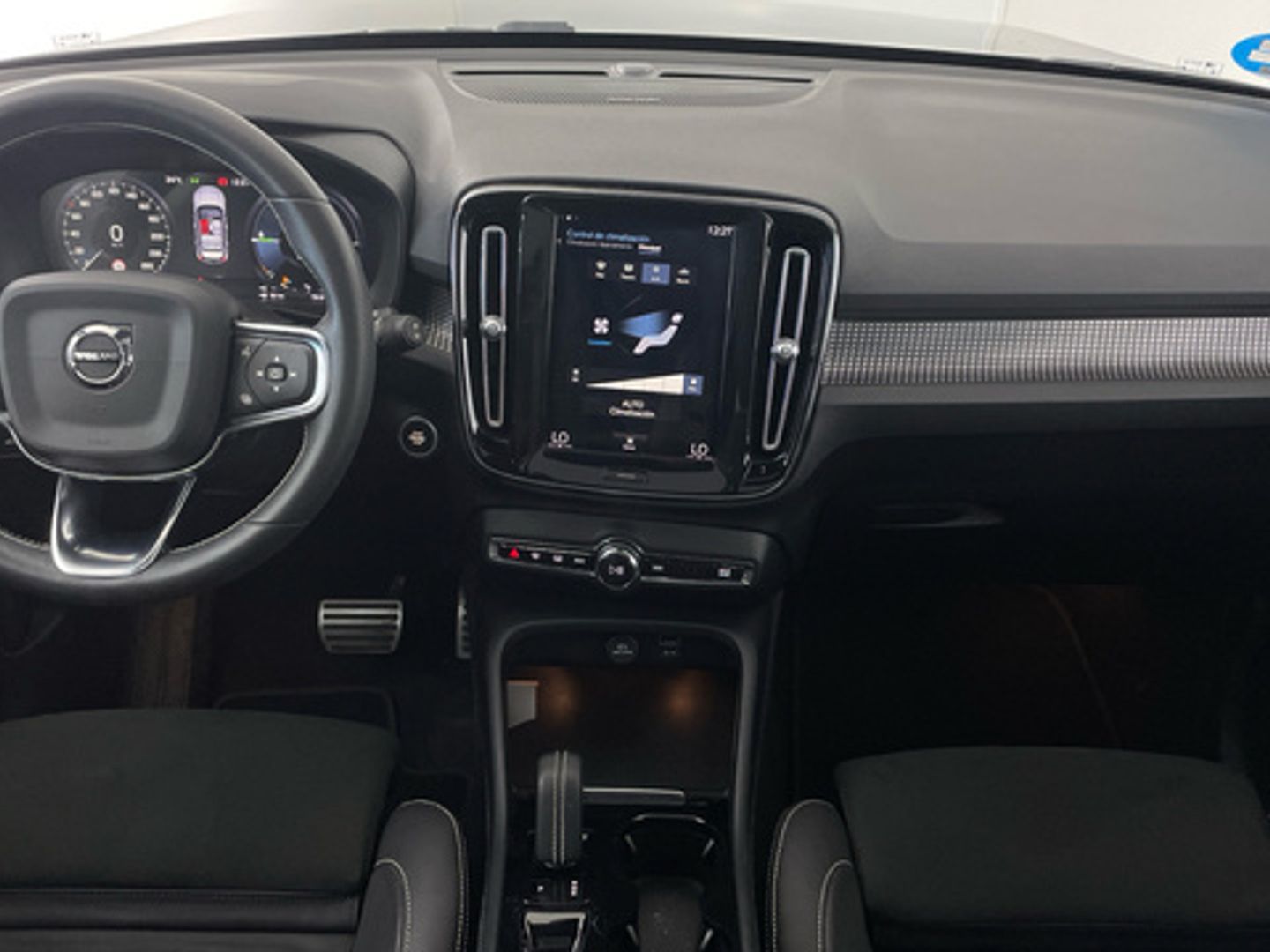 Volvo XC40 T5 Twin Momentum Auto 193 kW (262 CV)