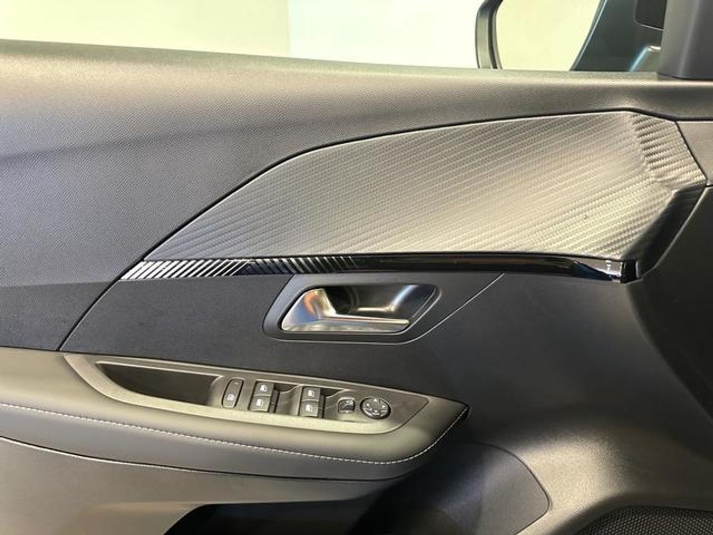 Peugeot 208 PureTech 100 Allure 75 kW (100 CV)