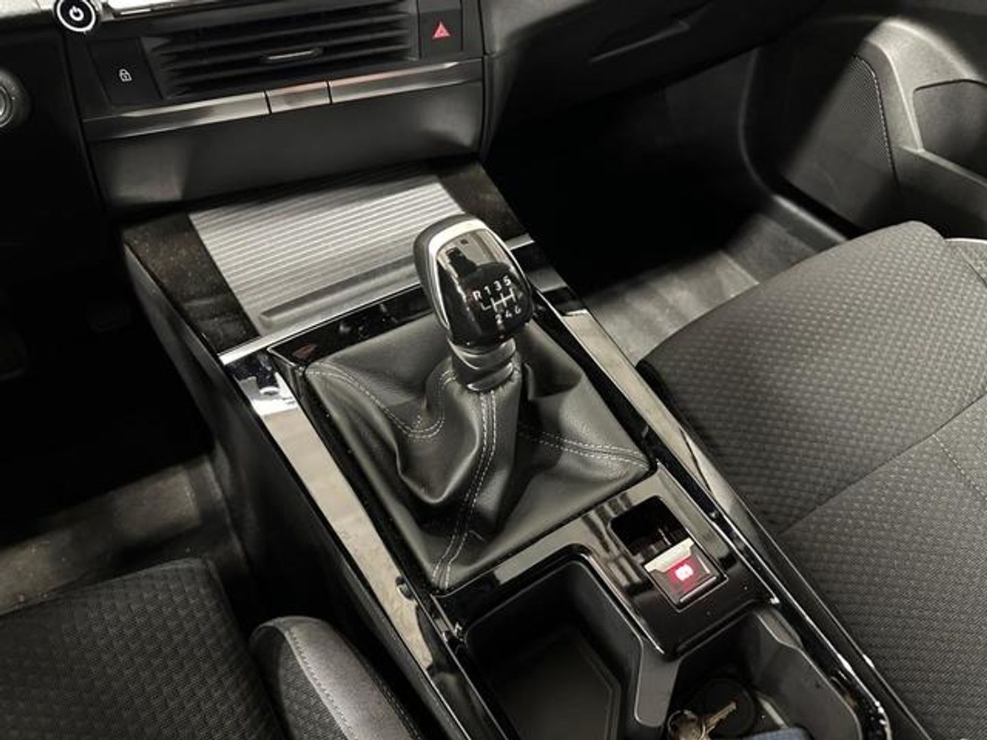Opel Astra 1.2T XHL Tech Edition 81 kW (110 CV)