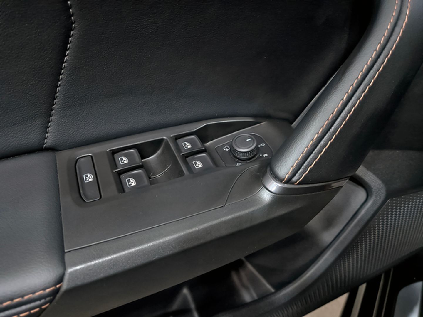 CUPRA Leon Sportstourer 1.5 eTSI DSG 110 kW (150 CV)