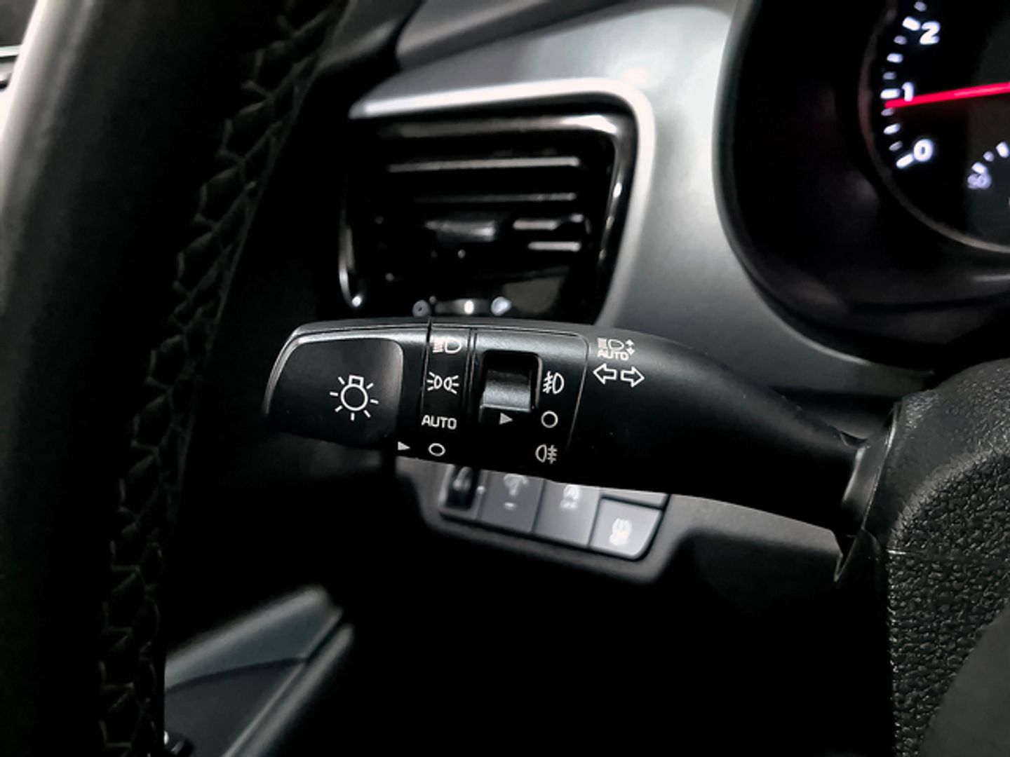 Kia Stonic 1.0 T-GDi MHEV Drive iMT 74 kW (100 CV)