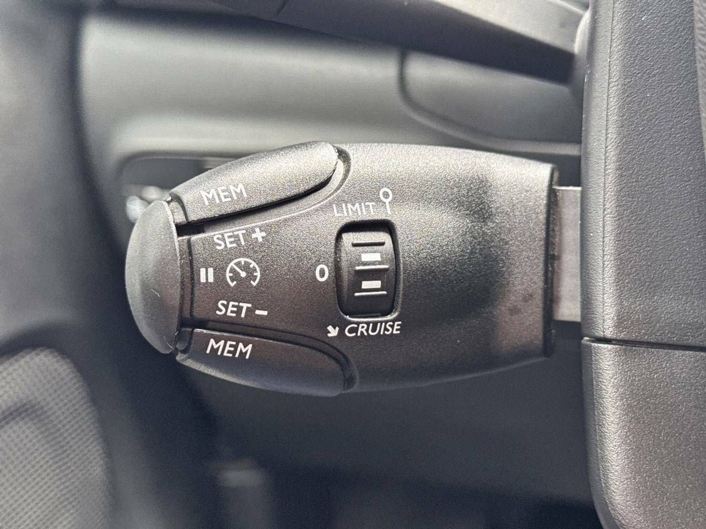 Citroen C3 PureTech 83 Plus 61 kW (83 CV)