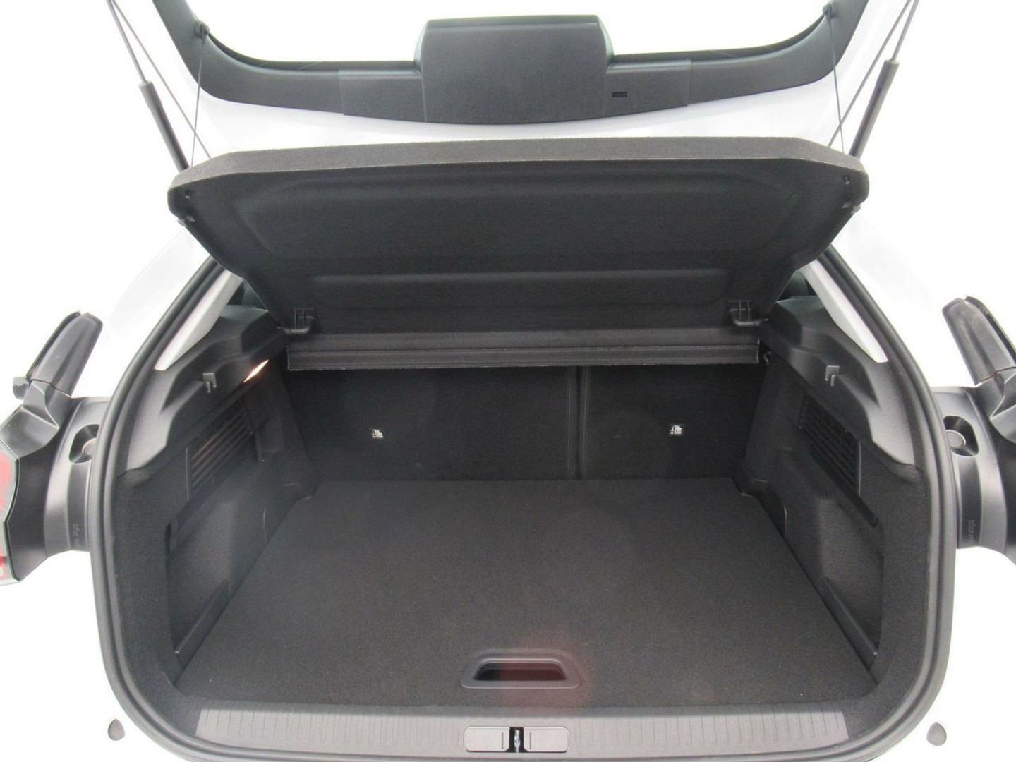 Citroen ë-C4 eléctrico 54kWh Plus 115 kW (156 CV)