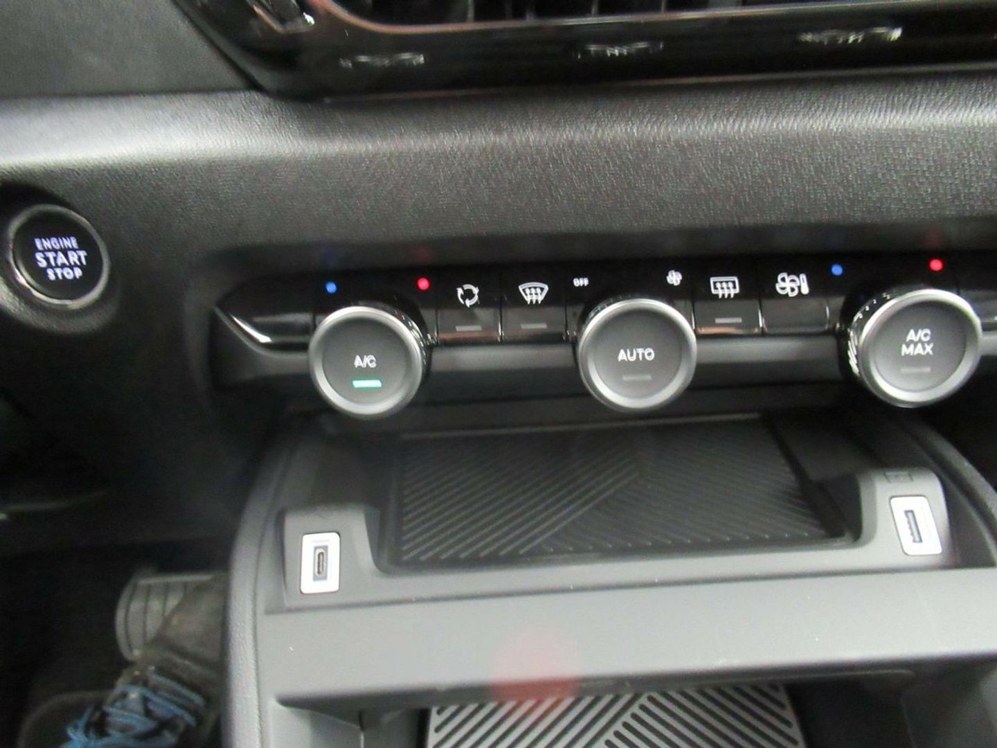 Citroen ë-C4 eléctrico 54kWh Plus 115 kW (156 CV)