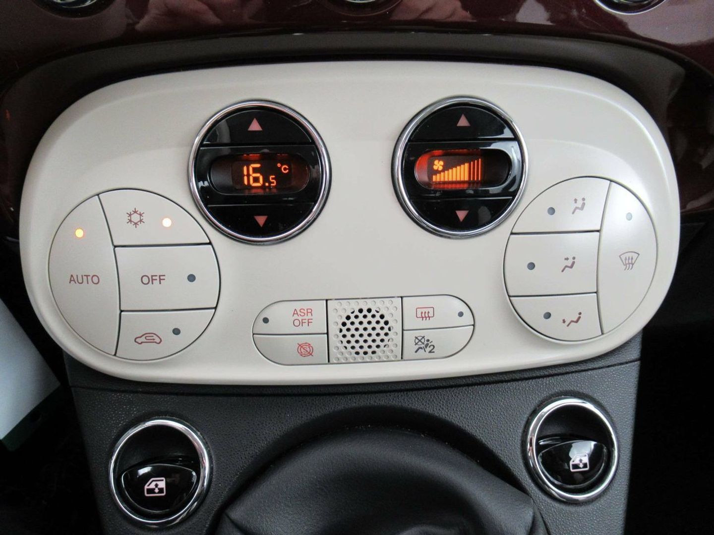 Fiat 500C 1.0 Hybrid Dolcevita 51 kW (70 CV)