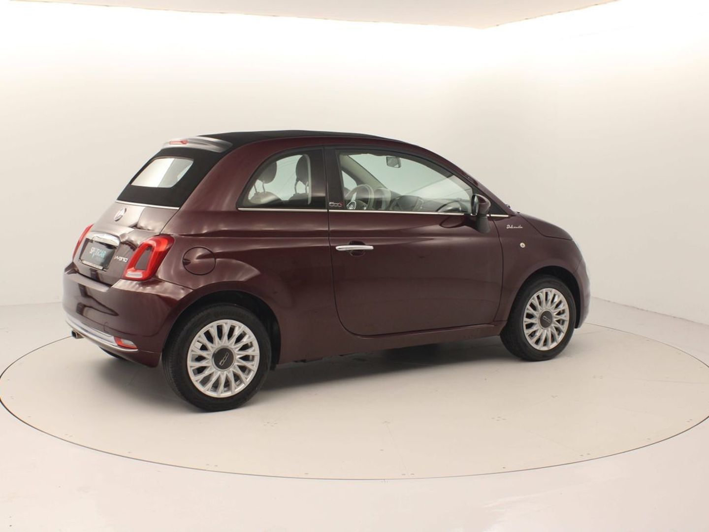 Fiat 500C 1.0 Hybrid Dolcevita 51 kW (70 CV)