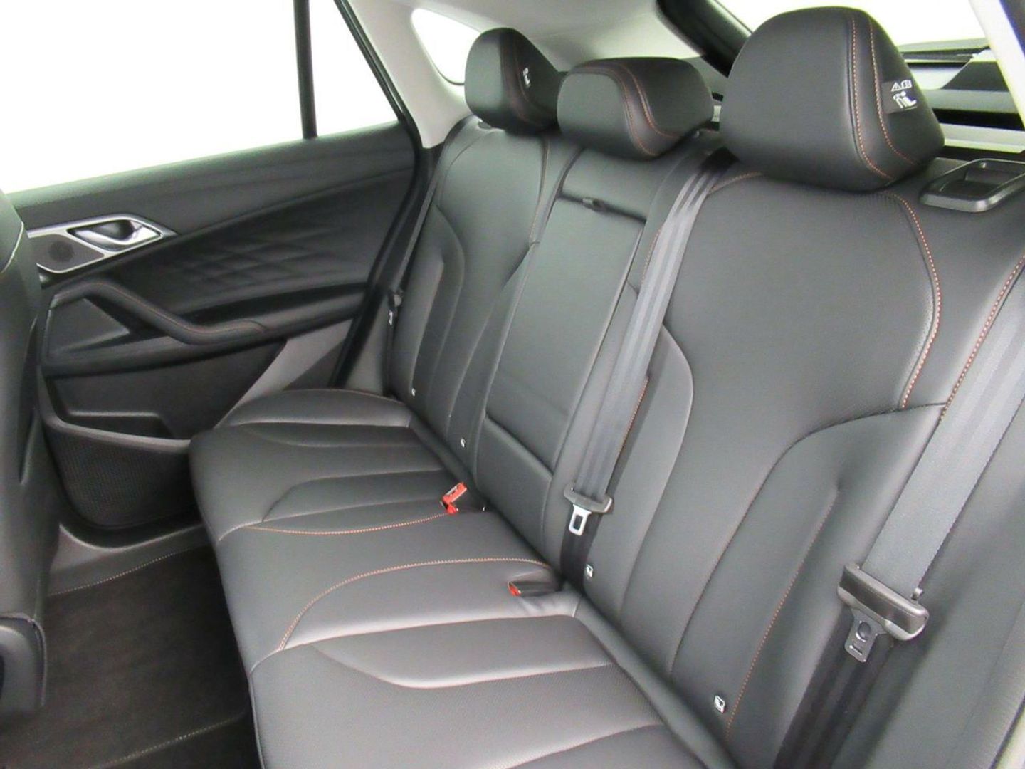 MG HS 1.5T Luxury DCT 125 kW (170 CV)