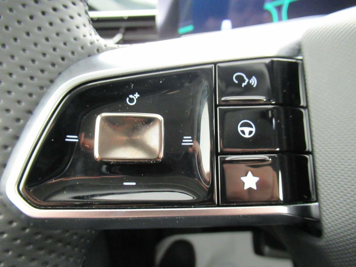 MG HS 1.5T Luxury DCT 125 kW (170 CV)