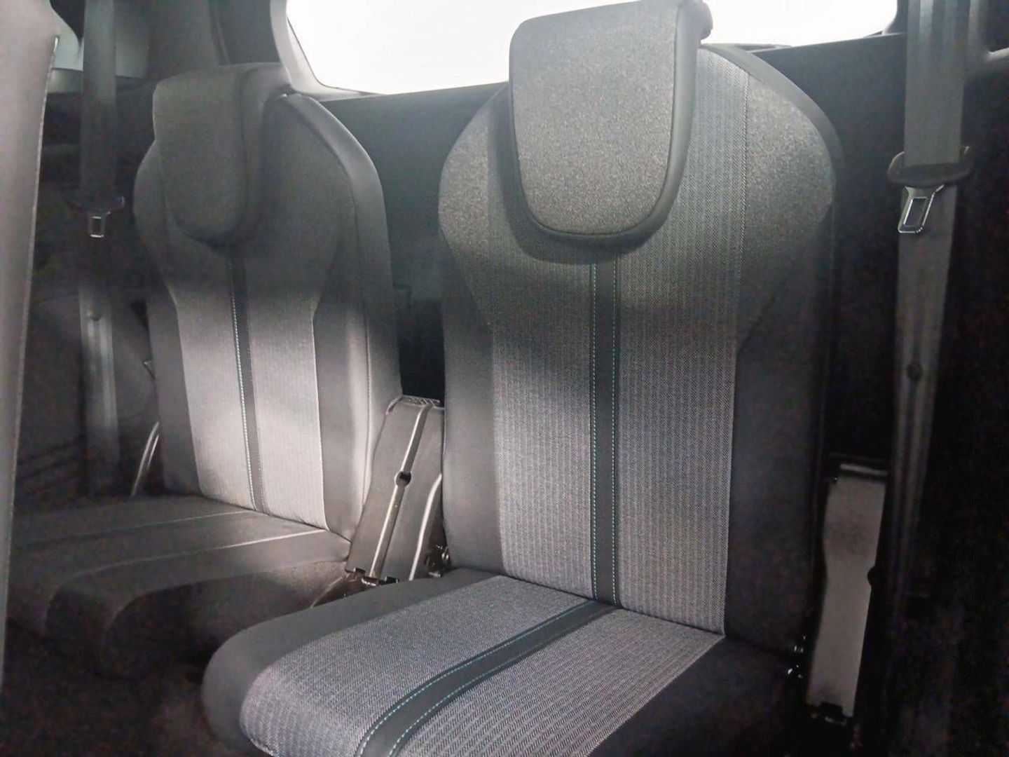Peugeot 5008 PureTech 130 S&S Allure Pack 96 kW (130 CV)