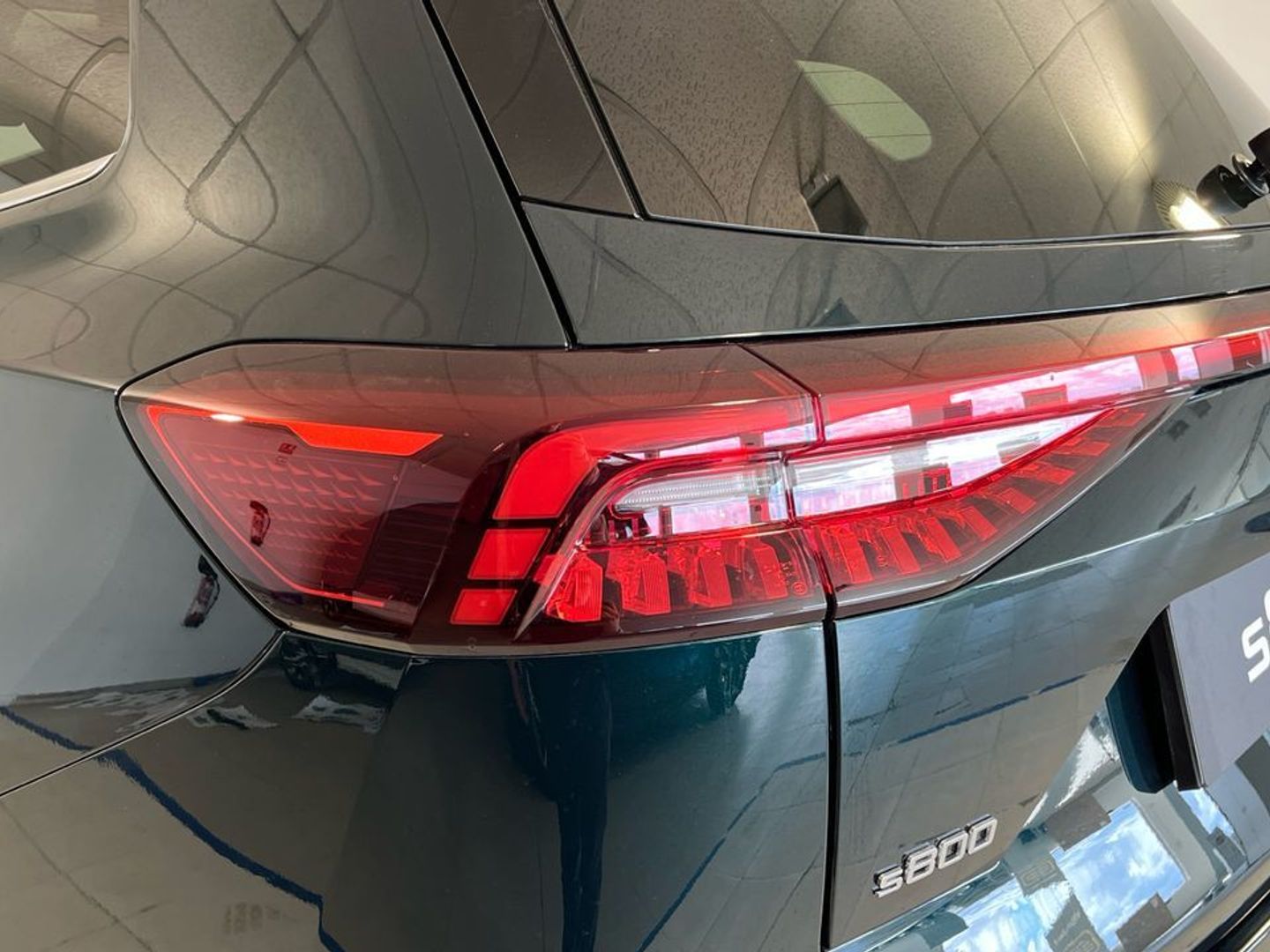 Ebro S800 1.6 TGDI Luxury DCT 108 kW (147 CV)