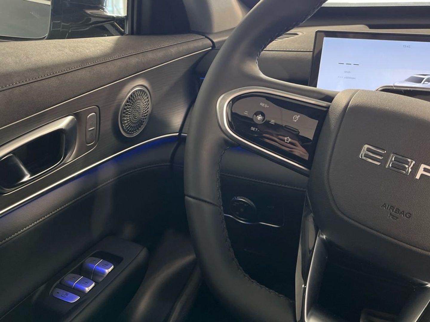 Ebro S800 1.6 TGDI Luxury DCT 108 kW (147 CV)