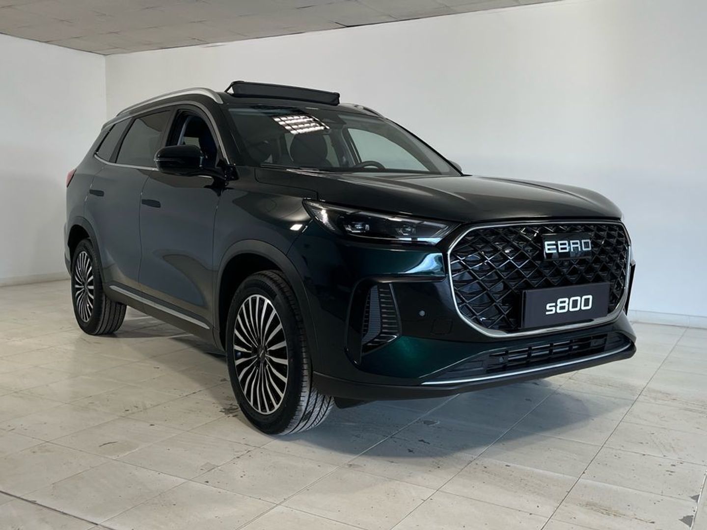 Ebro S800 1.6 TGDI Luxury DCT 108 kW (147 CV)