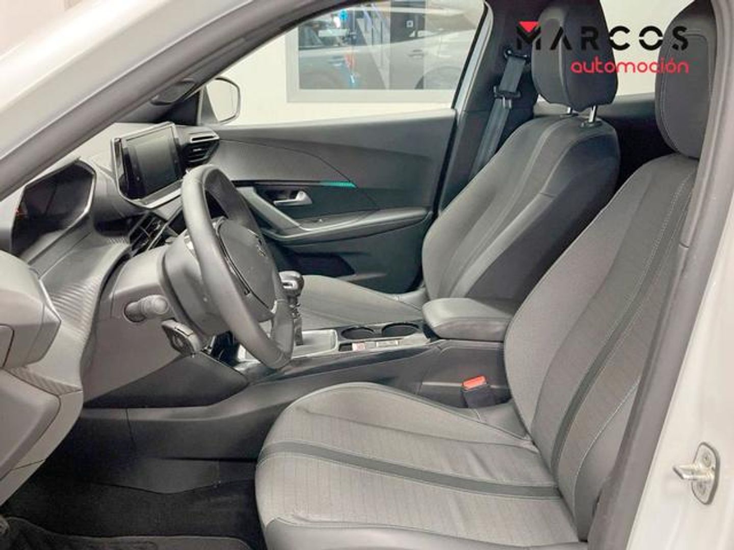 Peugeot 2008 PureTech 100 S&S Allure 75 kW (100 CV)