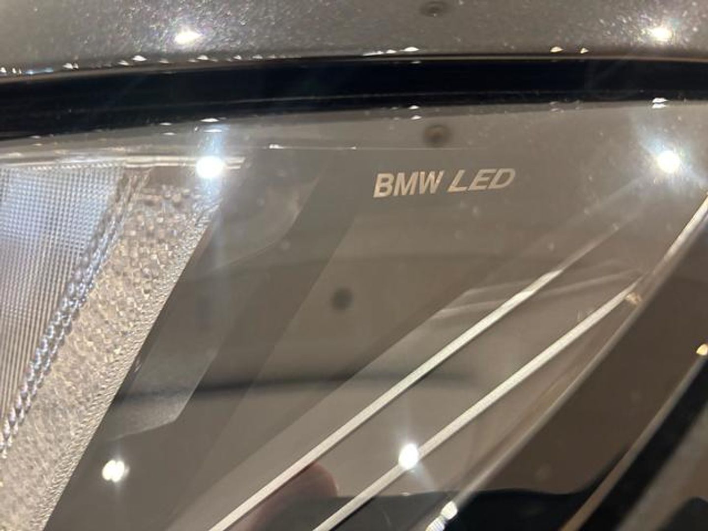 BMW iX xDrive45 300 kW (408 CV)