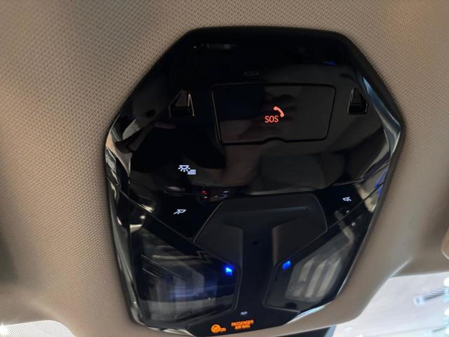 BMW iX xDrive45 300 kW (408 CV)
