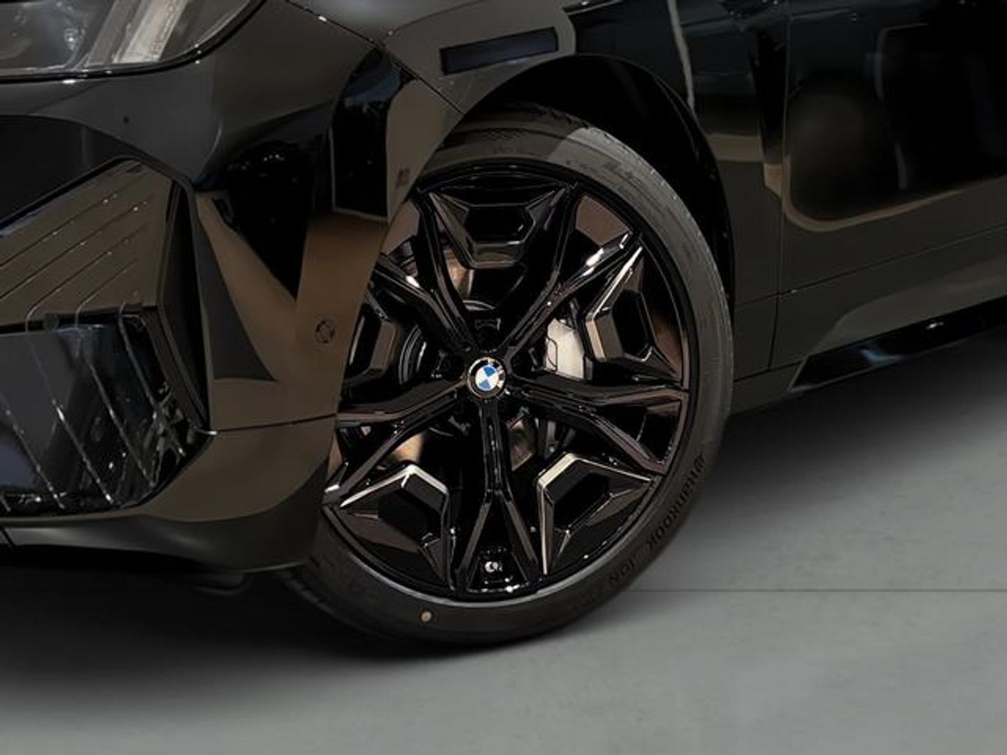 BMW iX xDrive45 300 kW (408 CV)