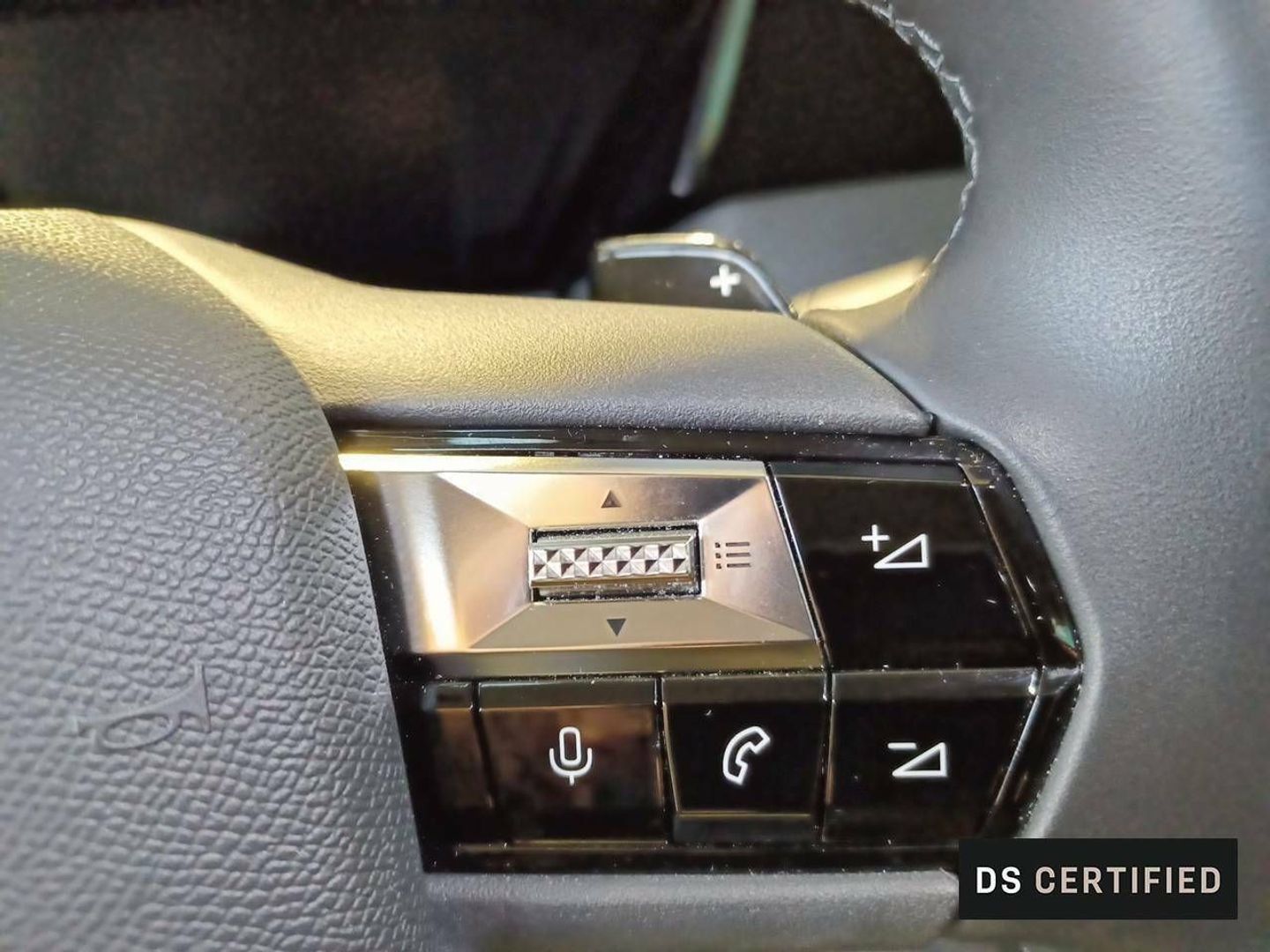 DS DS4 E-TENSE 225 Bastille + 165 kW (225 CV)