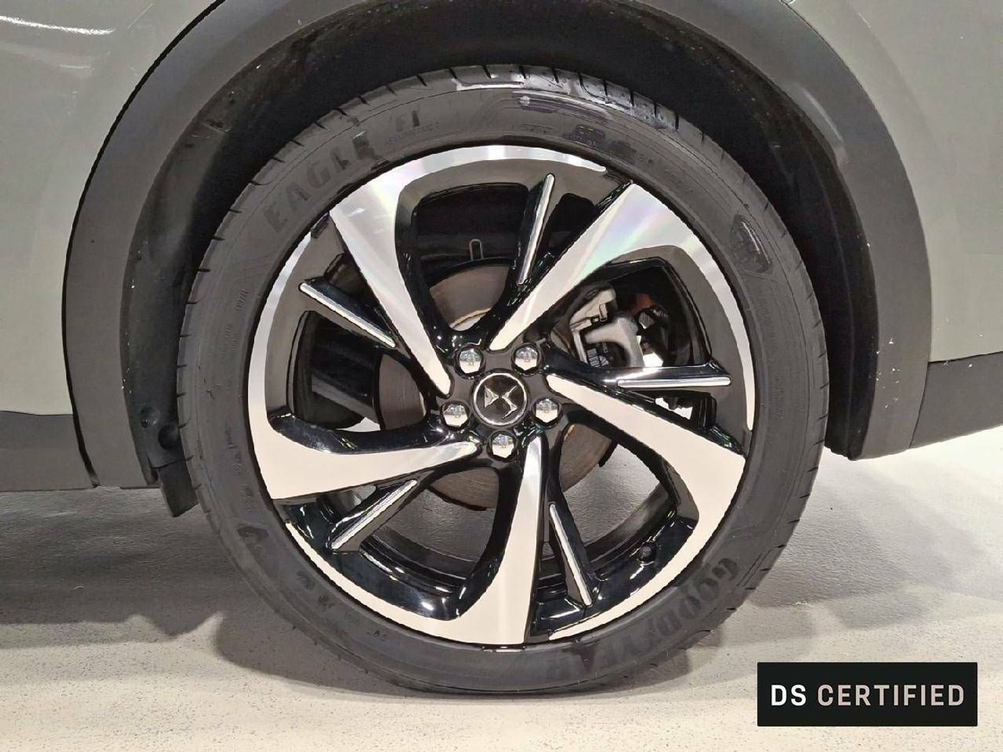DS DS7 Crossback E-Tense 300 Rivoli 4WD Auto 221 kW (300 CV)