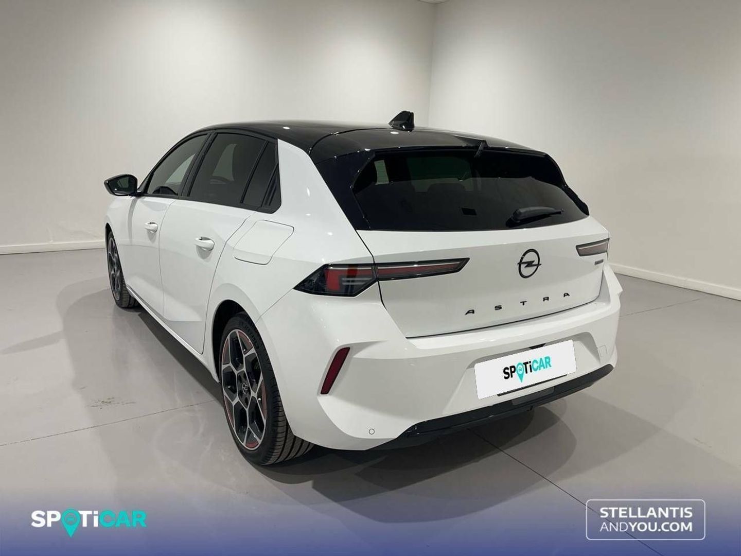 Opel Astra 1.6T Hybrid GS Auto 133 kW (181 CV)