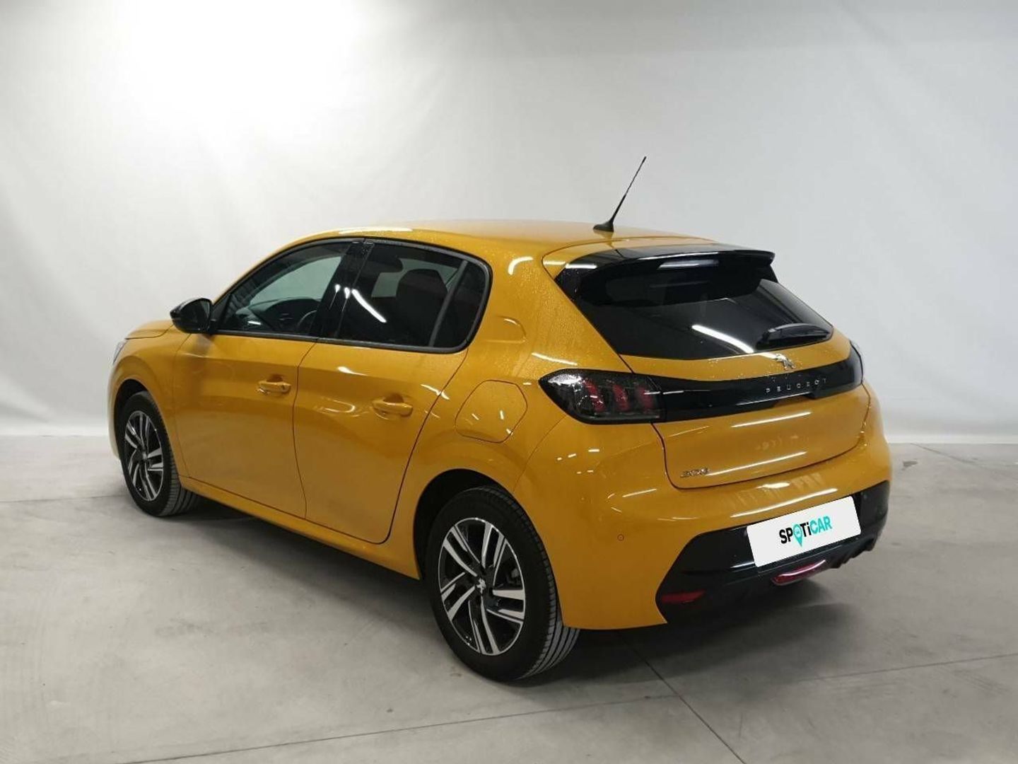 Peugeot 208 BlueHDi 100 Allure 73 kW (100 CV)