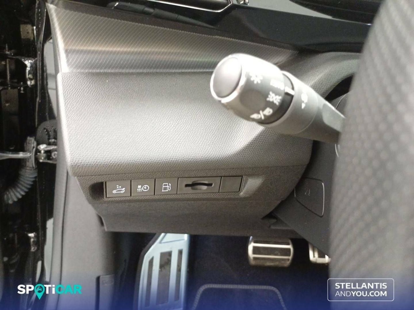 Peugeot 408 GT PHEV 180 e-EAT8 133 kW (181 CV)