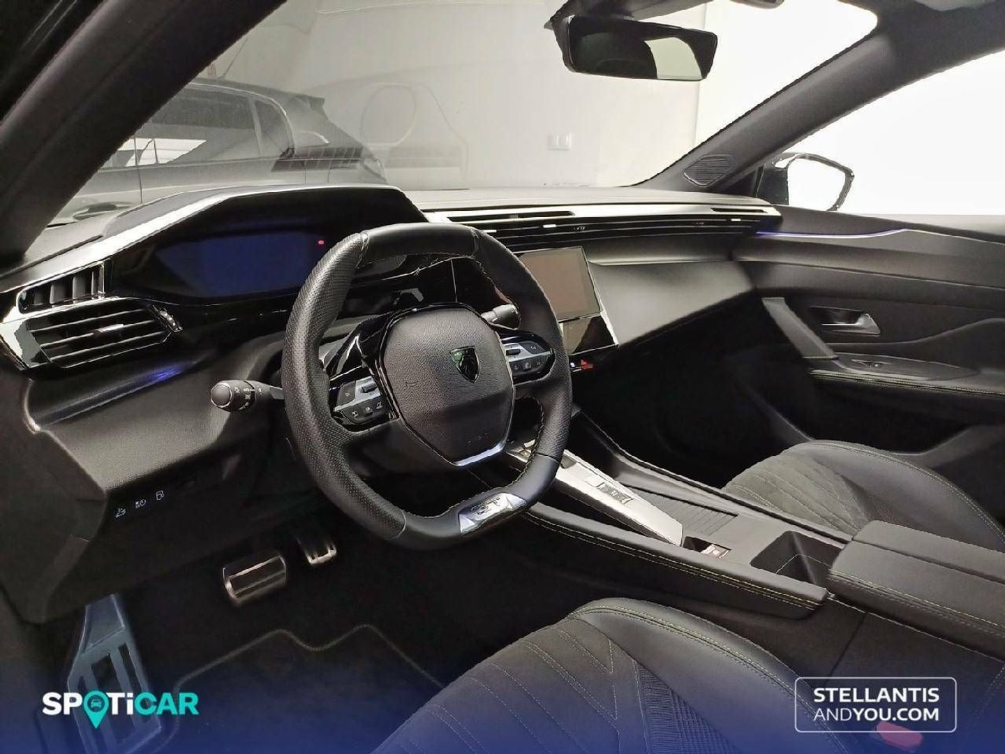 Peugeot 408 GT PHEV 180 e-EAT8 133 kW (181 CV)