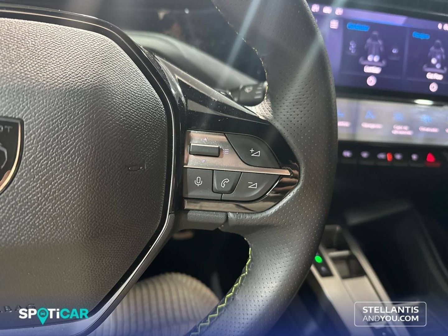 Peugeot 408 PHEV 225 GT e-EAT8 165 kW (224 CV)