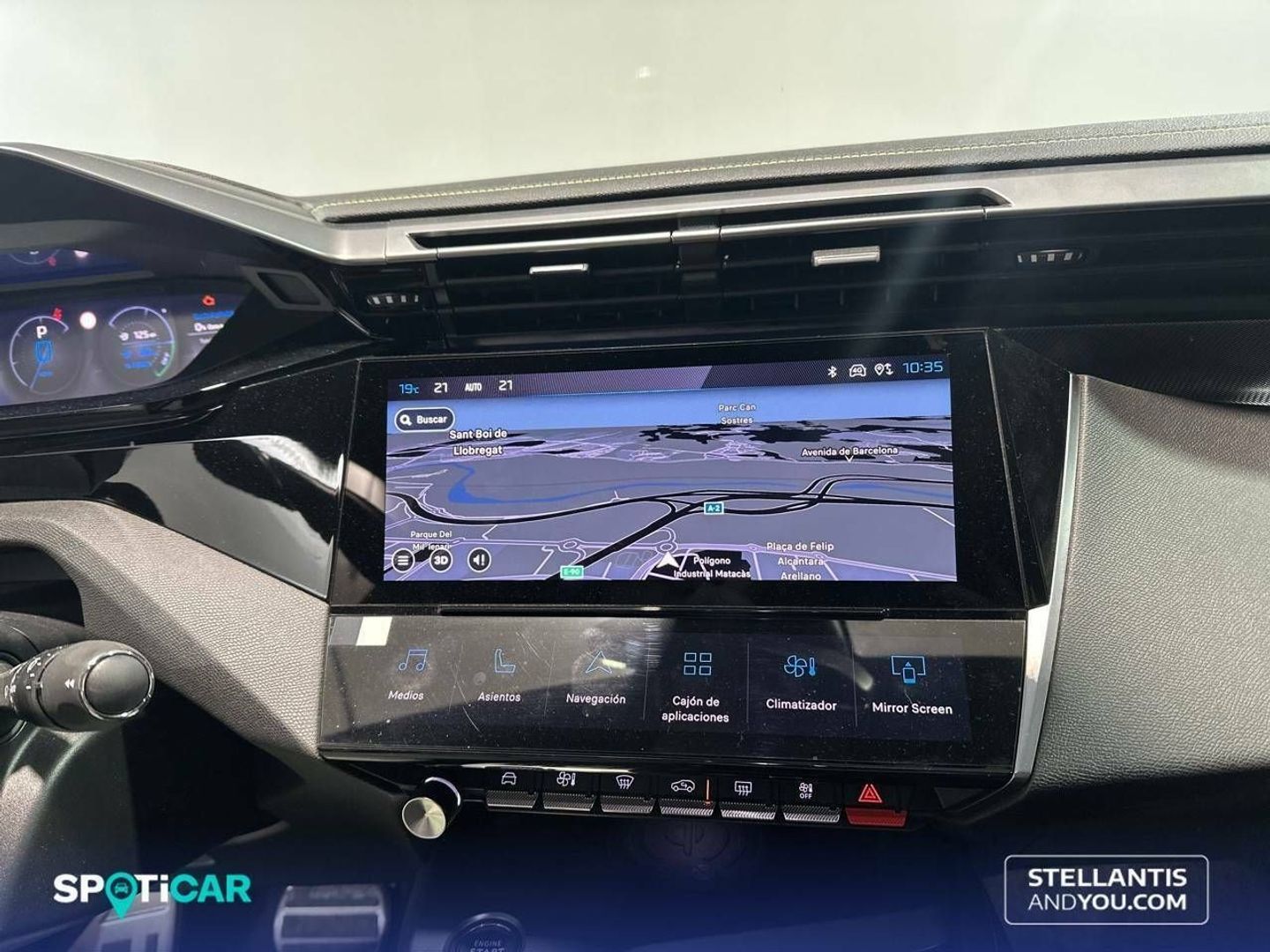 Peugeot 408 PHEV 225 GT e-EAT8 165 kW (224 CV)