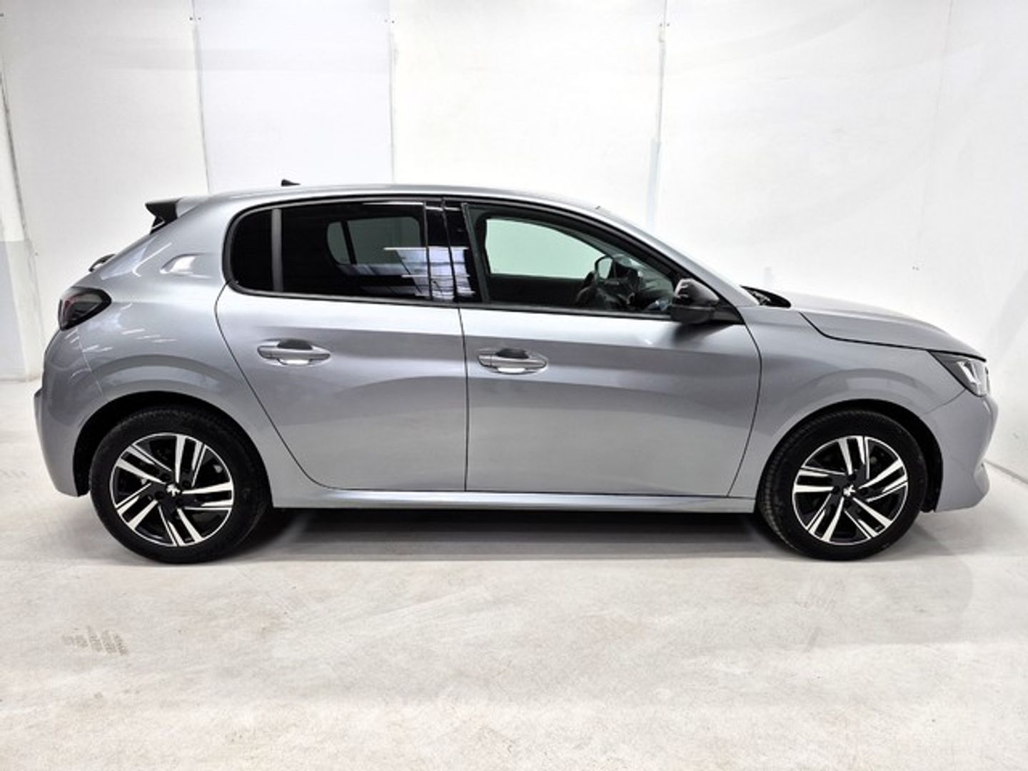 Peugeot 208 PureTech 100 Allure 75 kW (100 CV)