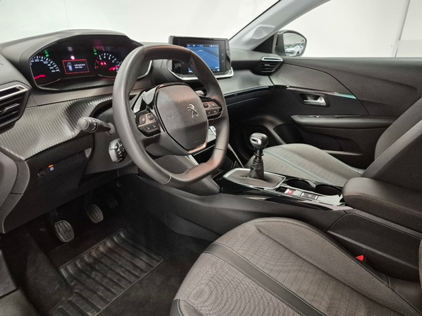 Peugeot 208 PureTech 100 Allure 75 kW (100 CV)