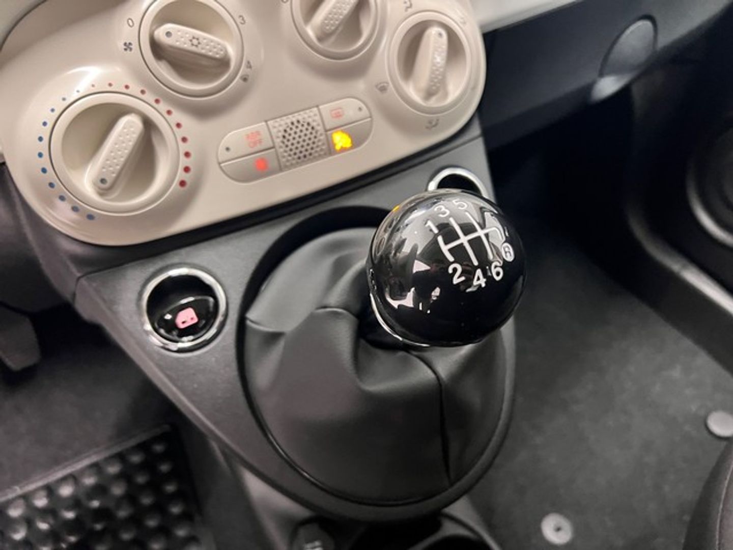 Fiat 500 1.0 Hybrid Monotrim 51 kW (70 CV)