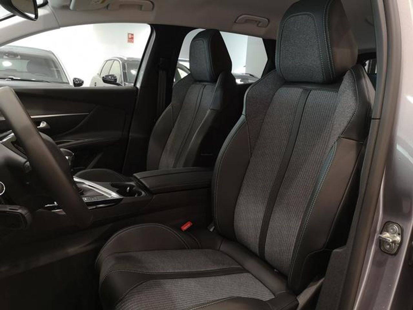 Peugeot 3008 PureTech 130 S&S Allure Pack 96 kW (130 CV)