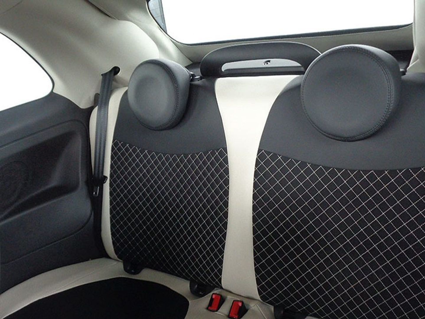 Fiat 500C 1.0 Hybrid Dolcevita 51 kW (70 CV)