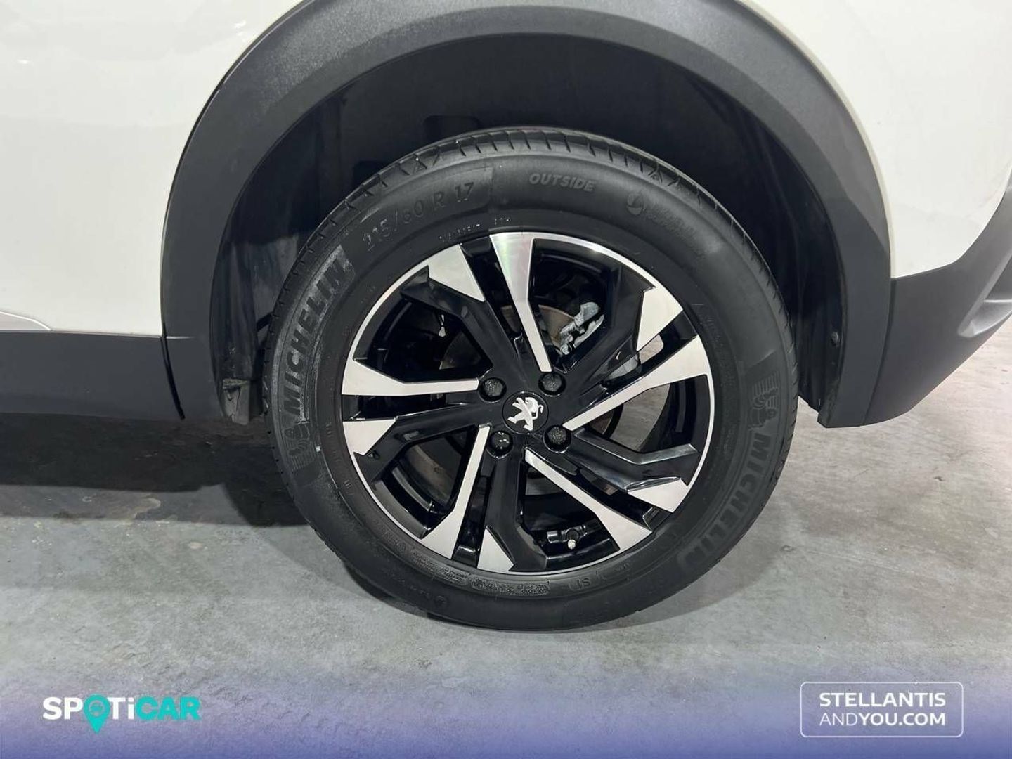 Peugeot 2008 PureTech 130 S&S Allure 96 kW (130 CV)