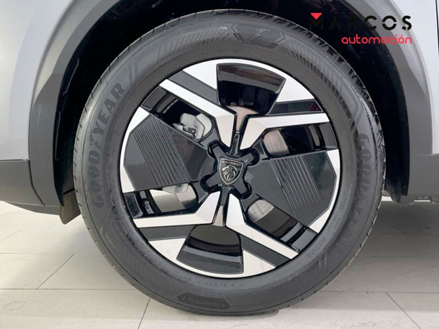 Peugeot 2008 PureTech 100 S&S Allure 75 kW (100 CV)