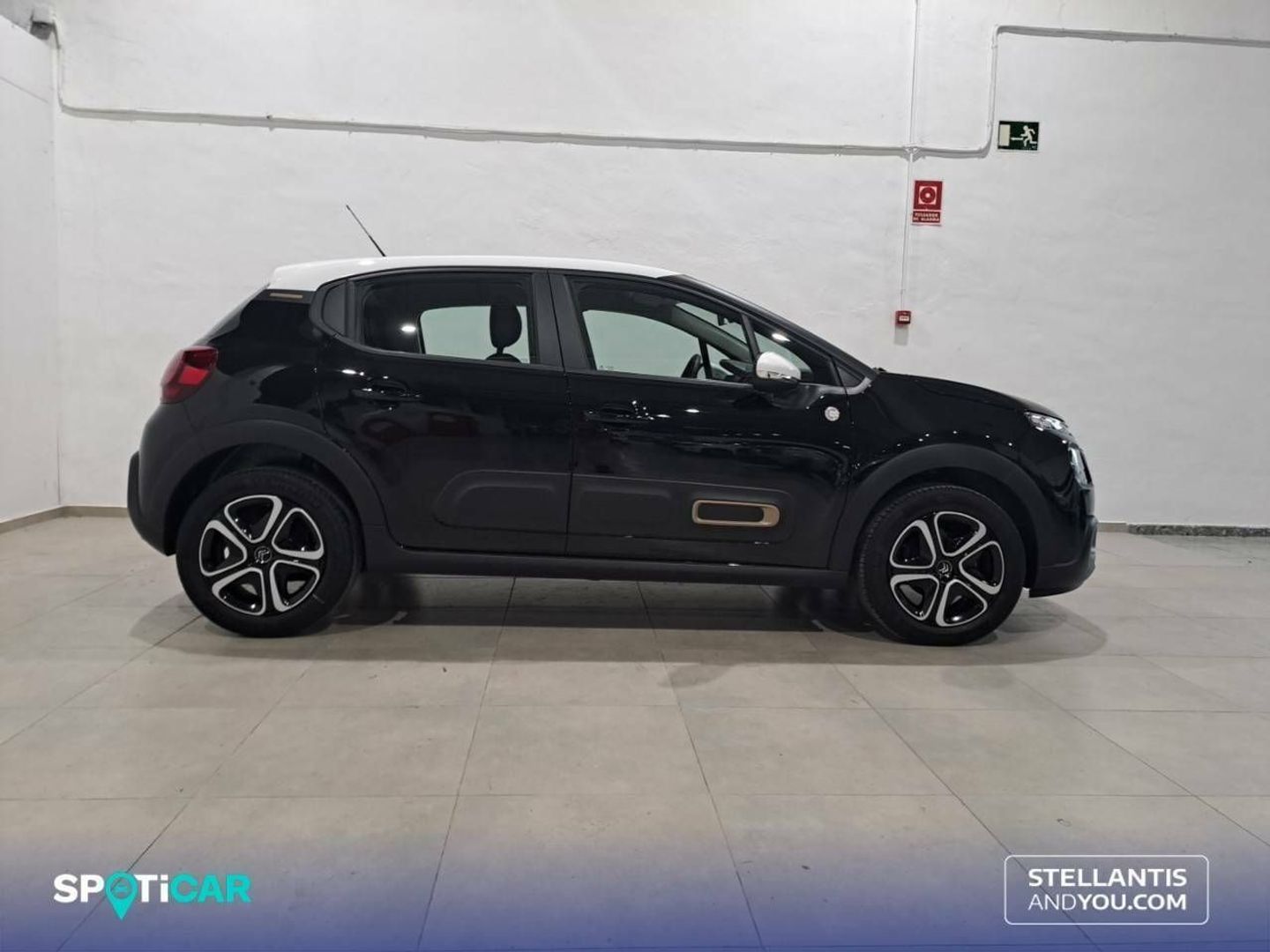 Citroen C3 PureTech 82 C-Series 61 kW (83 CV)