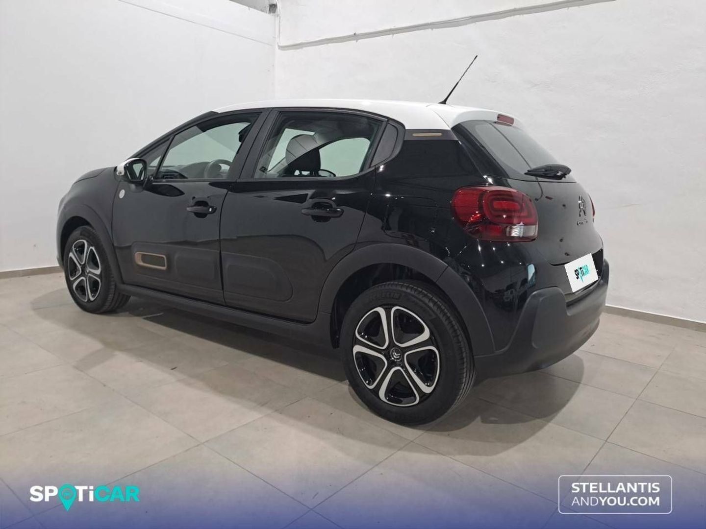 Citroen C3 PureTech 82 C-Series 61 kW (83 CV)