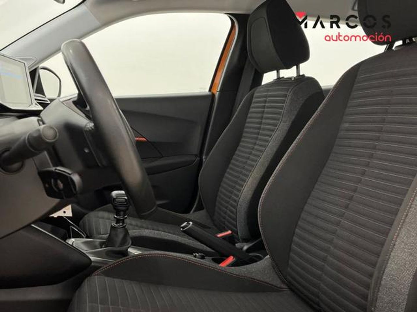 Peugeot 2008 Puretech 100 S&S Active 75 kW (100 CV)