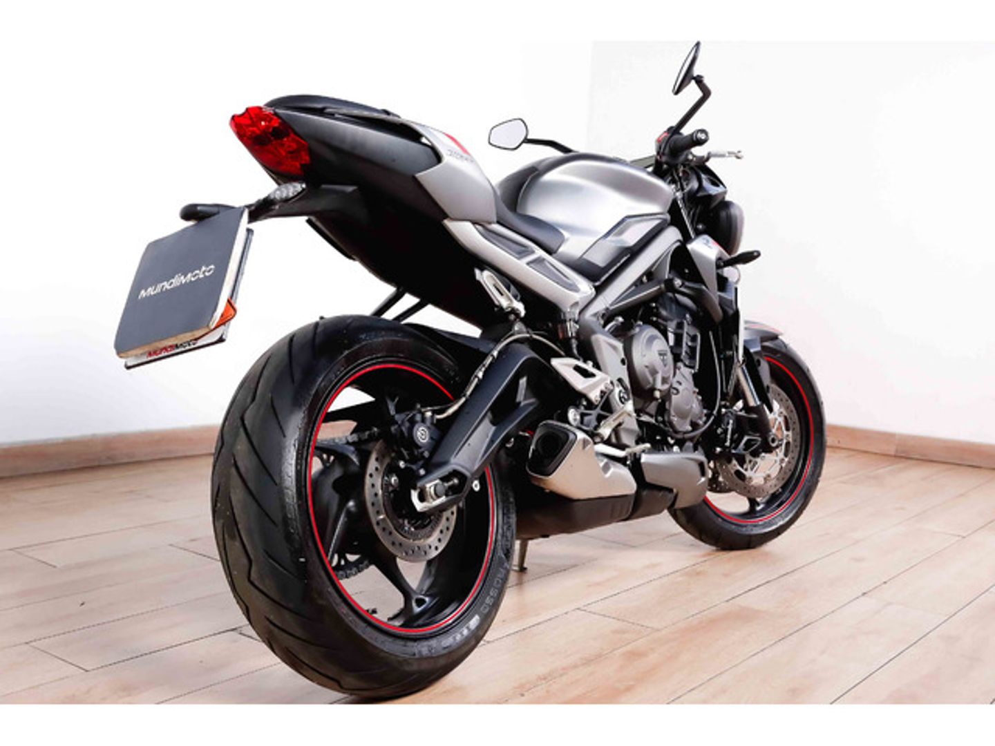 Triumph Street Triple R