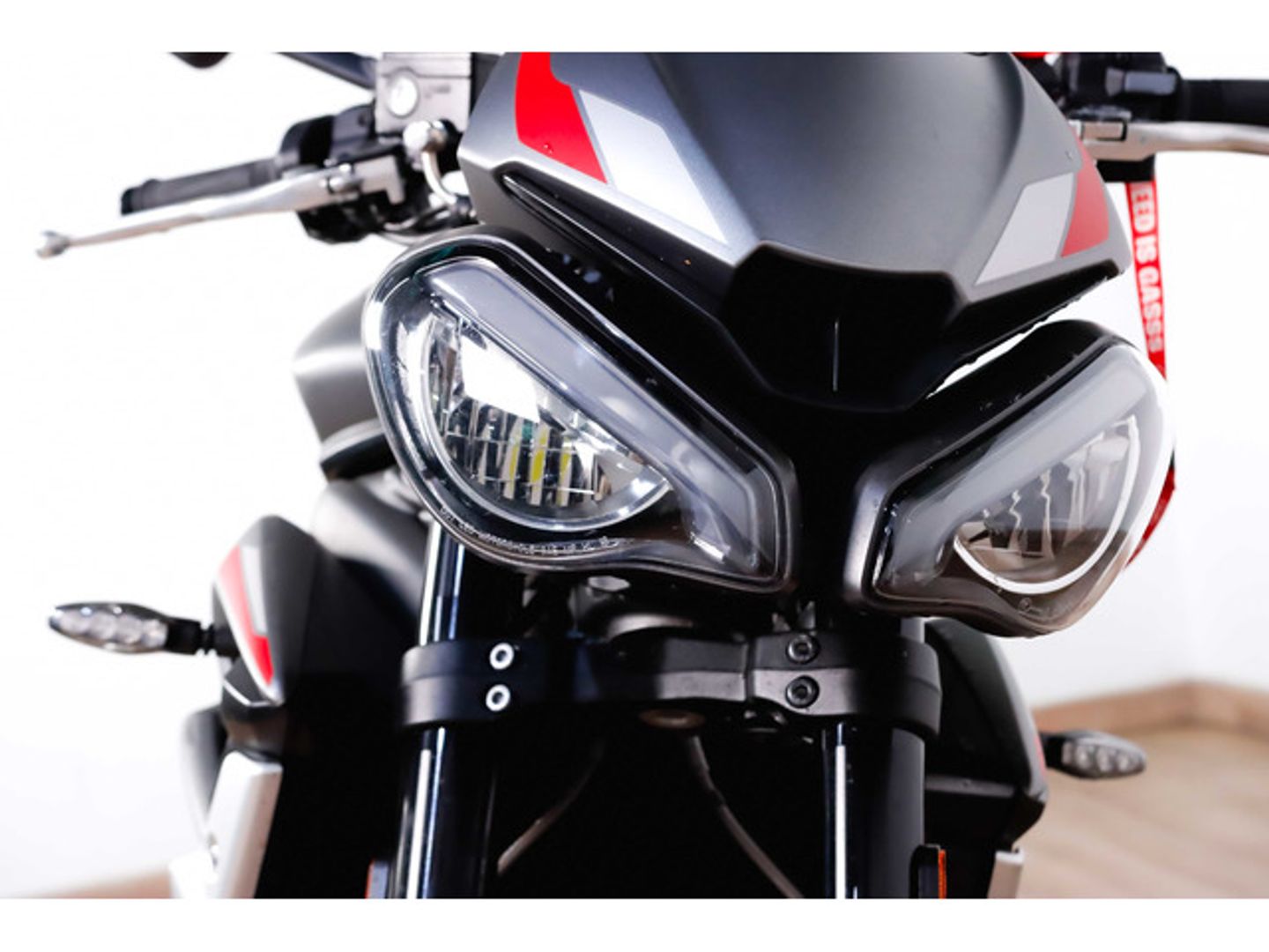 Triumph Street Triple R