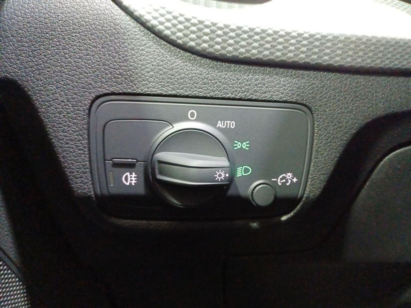 Audi Q2 Advanced 30 TDI 85 kW (116 CV)