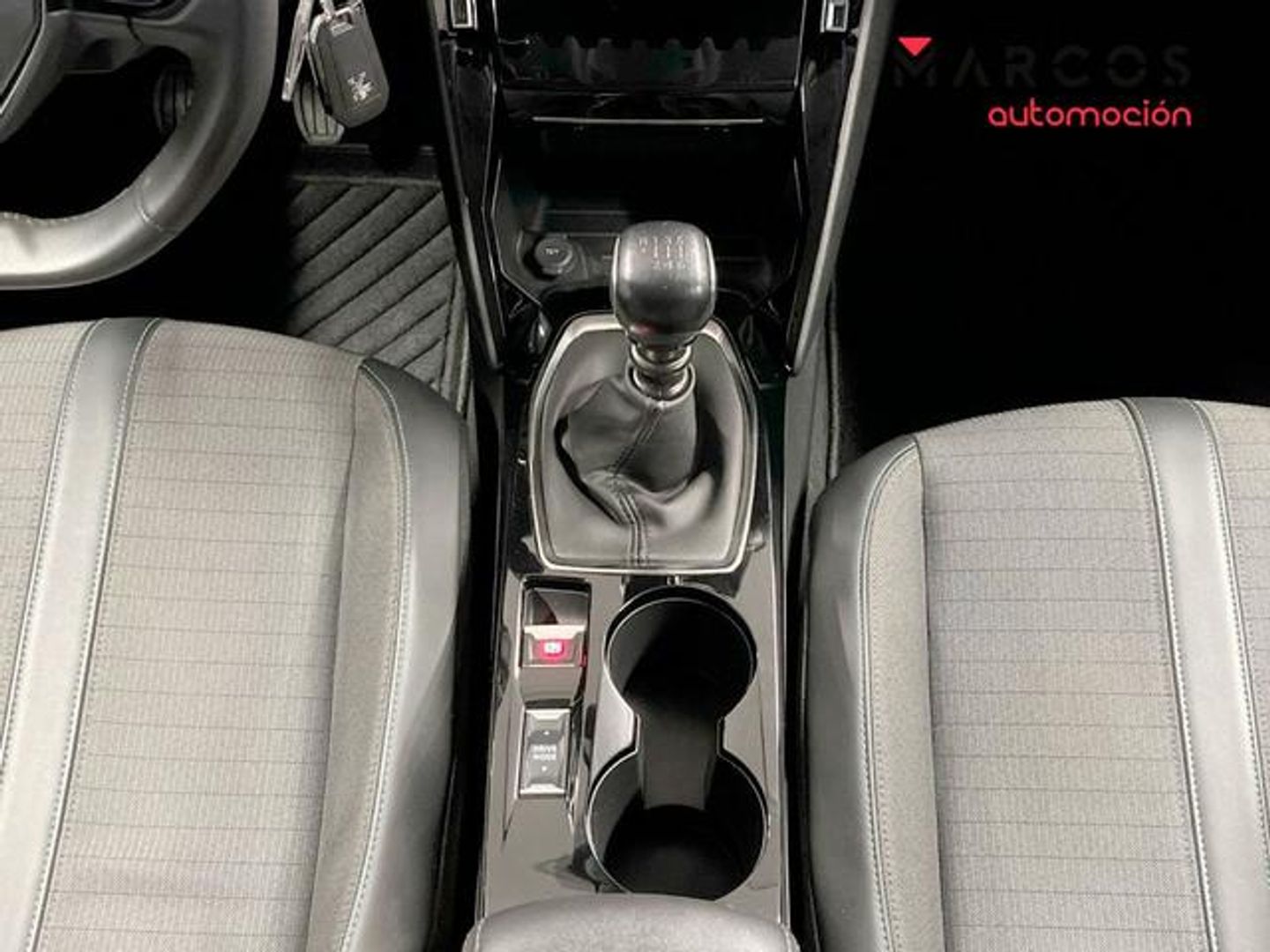 Peugeot 208 PureTech 100 Allure 75 kW (100 CV)