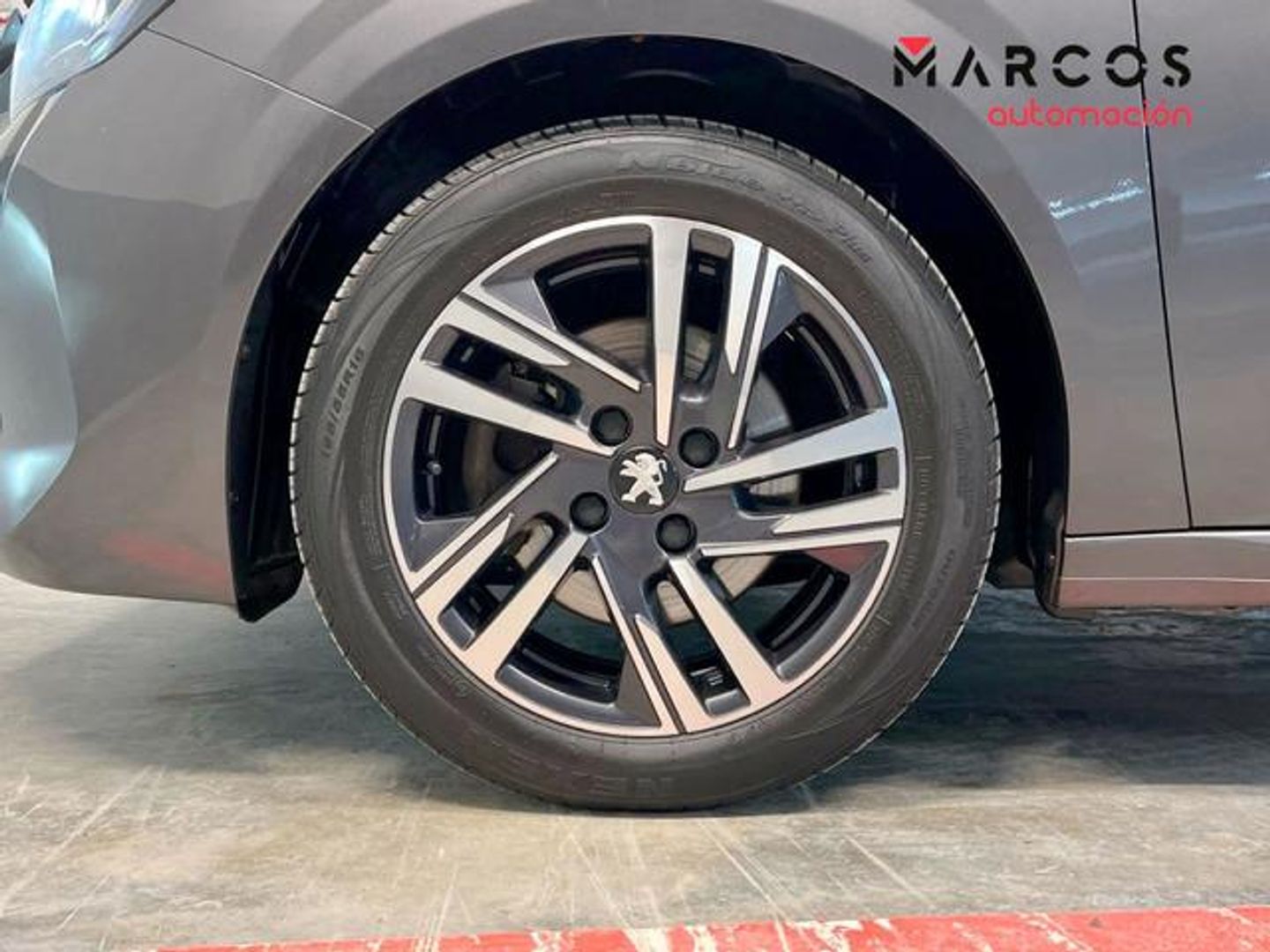Peugeot 208 PureTech 100 Allure 75 kW (100 CV)
